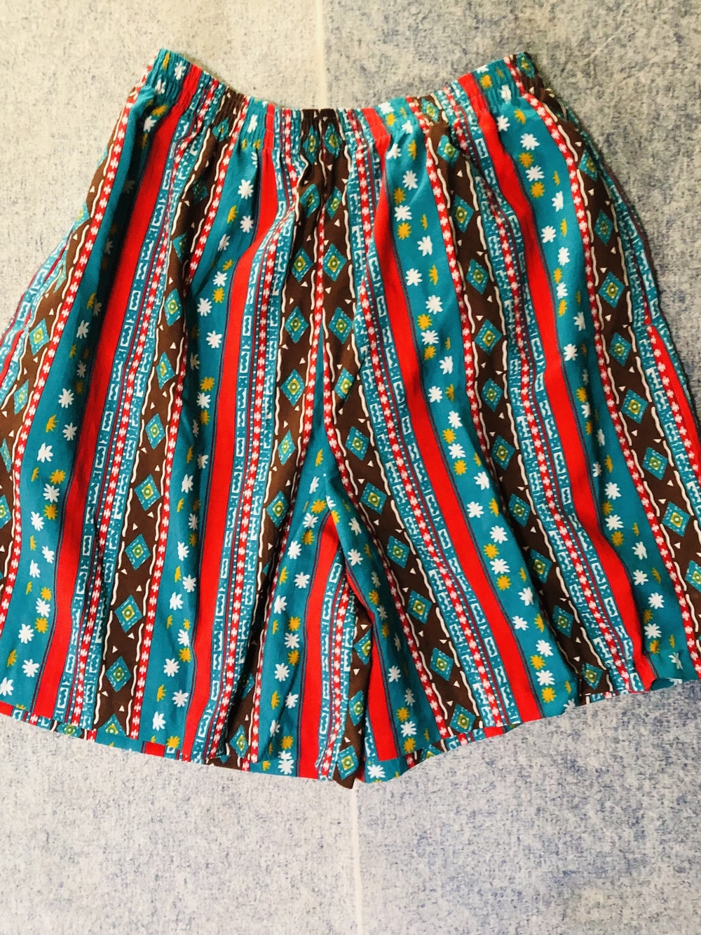 Koret High-Waist Striped Floral Shorts in Teal, Red, Brown